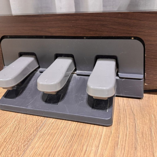 Yamaha Electric Piano YDP S30 Like New, Dark Brown Wood