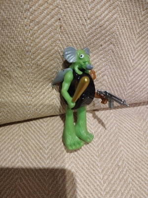 Brainrot figure like new