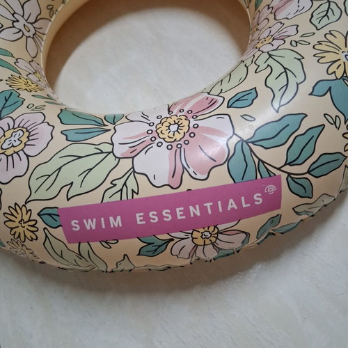 Swim Essentials children's swim ring Blossom with Hot Tuna beach shoes gift