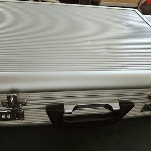 Metal Professional Briefcase large capacity like new, black and silver