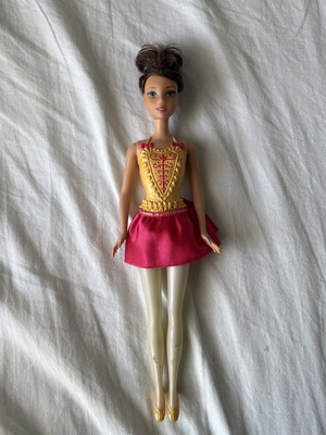 Disney Ballerina Princess Belle Doll Mattel, missing hair accessory