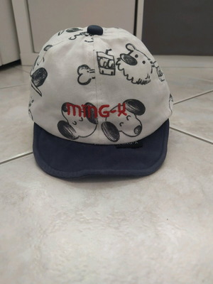Jockey fabric kids hat like new, white and blue