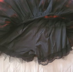 Tartan bloomers skirt like new, size M, black and red