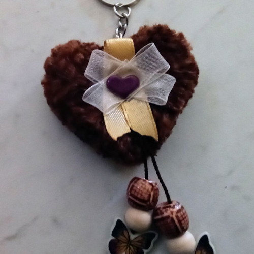 Handmade Valentine's keychain new, brown and beige heart with beads and butterflies