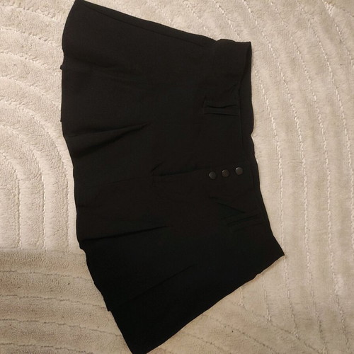 Black Y2k skirt H&M like new, elastic, alternative goth style