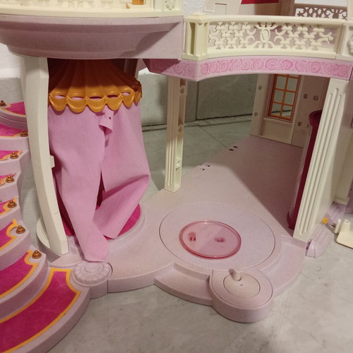 Playmobil Princess 5142 Dreamy Royal Castle used, missing parts