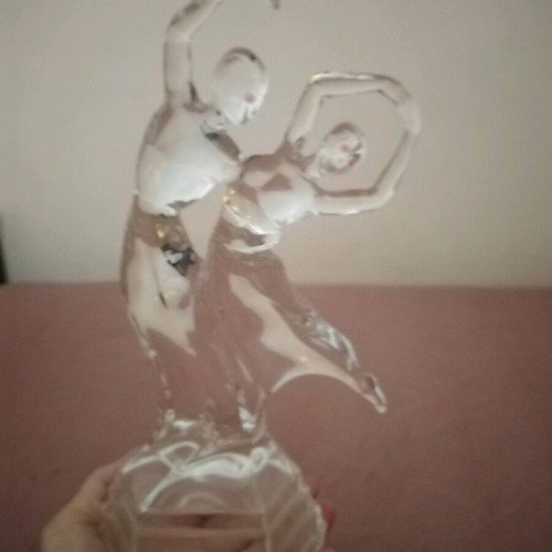 Vintage crystal figurine of two dancers like new