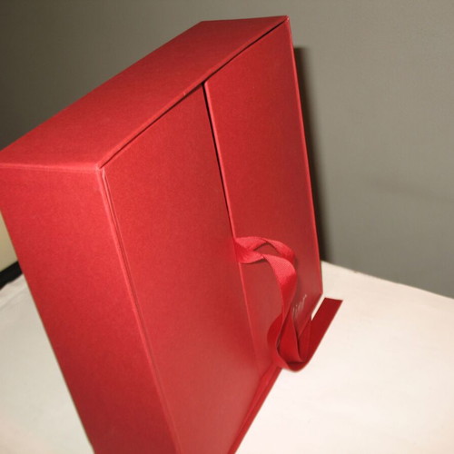 Cartier luxury square box like new 23x23x7 cm