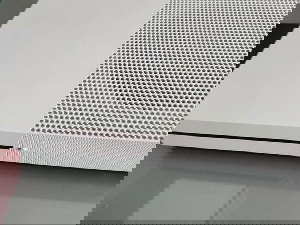 Xbox one s (τιμή διαπραγματεύσημη)