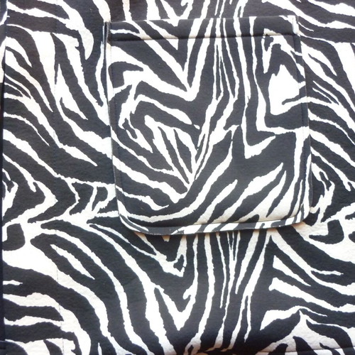Cape with buttons like new, one size, zebra print