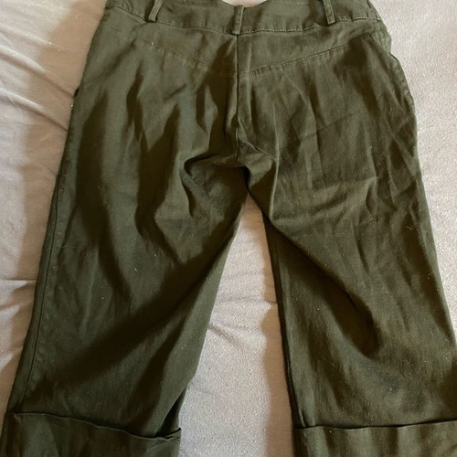 Women's Bermuda shorts size small
