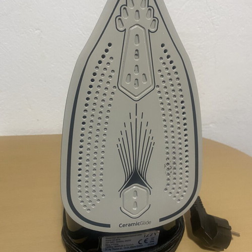 Izzy Apollon Ceramic Steam Iron 2600W like new