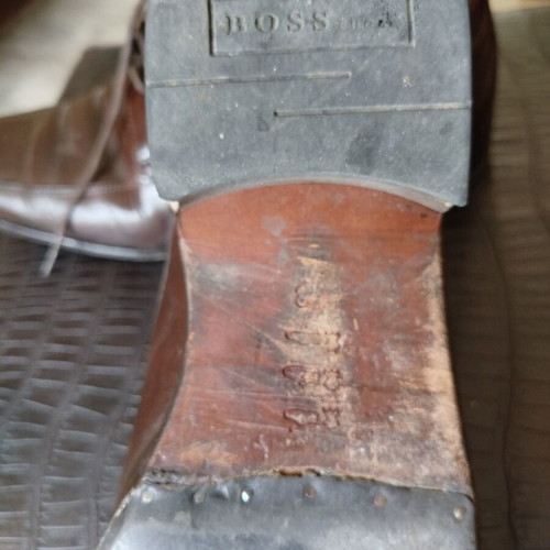 Hugo Boss men's leather lace-up shoes used, size 43, brown