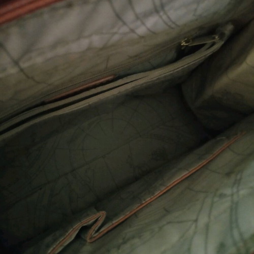 Large bag in excellent condition