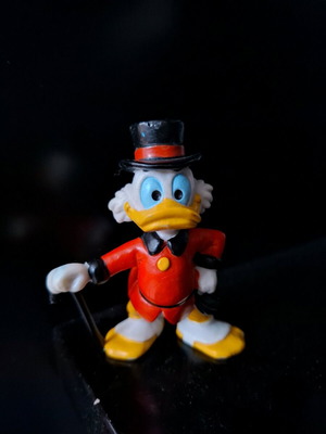 Scrooge McDuck Disney Bullyland figure like new, vintage 1980