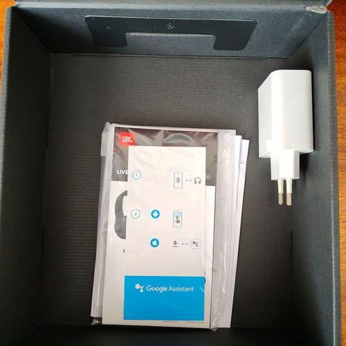 JBL Live 500BT headphones like new with Xiaomi 33W charger