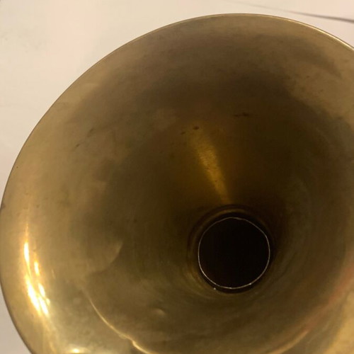 Horn very old used
