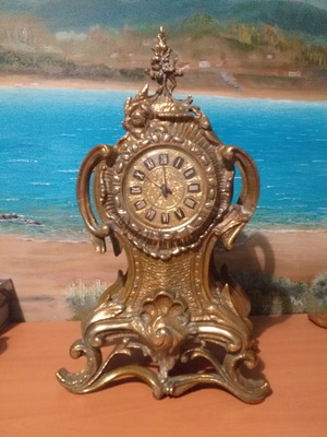 Brass tabletop clock used, solid 6 kg, interwar period