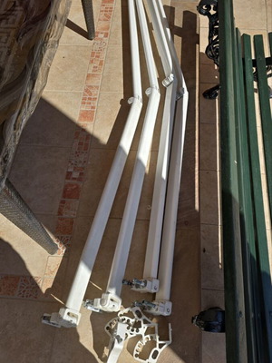Awning arms 1.8 meters like new, set of 2