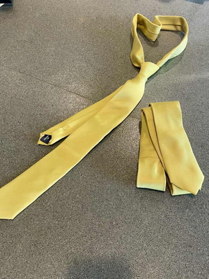 Ties like new