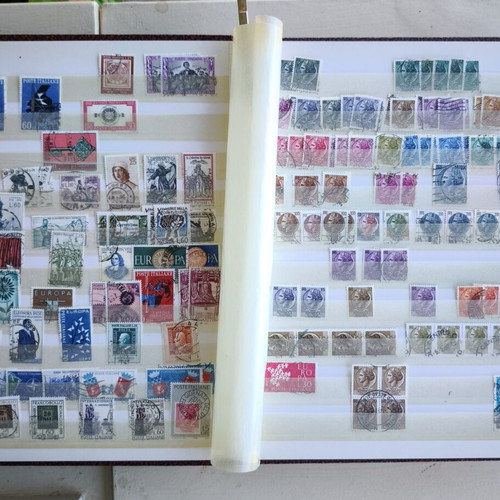 Italian Stamp Collection in 16-Page A4 Album like new