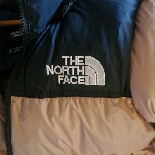 The North Face 1996 Retro Nuptse Jacket pink, like new, size S