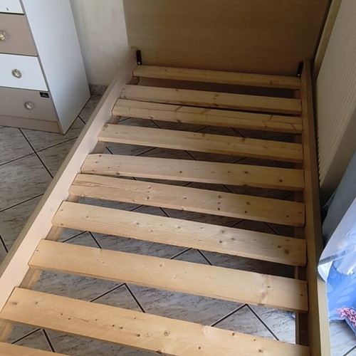 Children's single bed 90x200 cm, sturdy wooden frame