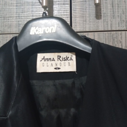 Anna Riska Glamour evening jacket Large used, black with satin details