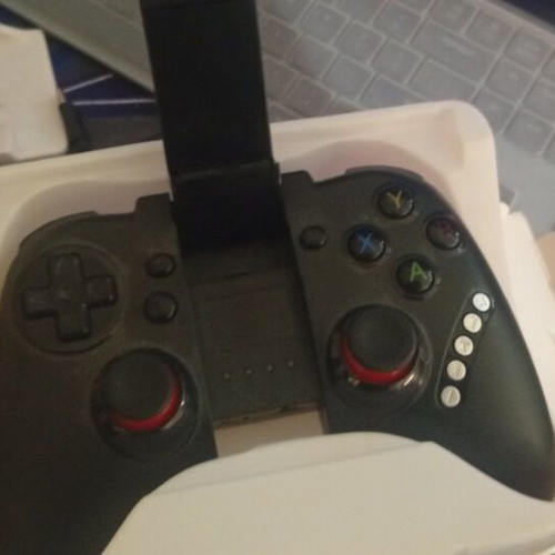 Hoco C19 wireless Bluetooth gamepad for mobile and PC