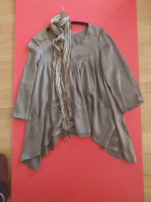 DKNY Jeans blouse used, silk, light olive with 3/4 sleeves