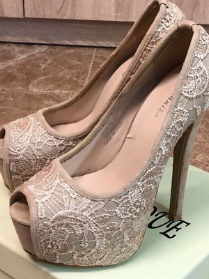 Heels *Mannika* with High Heel Beige color.