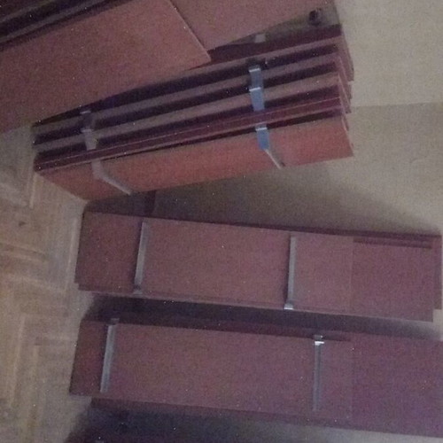 Wooden shelves like new, set of 30 various sizes