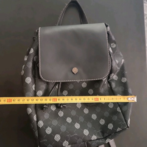 Thiros backpack like new, black and gray
