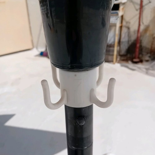 Garden veranda umbrella like new, aluminum frame without canopy