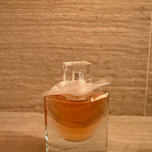 La Vie Est Belle Eau de Parfum 50 ml like new, refillable