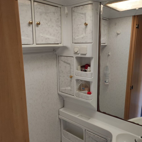 Hobby 7m family caravan, fully autonomous