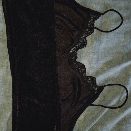 Velvet Gothic Crop Top Shein new, black with lace trimming