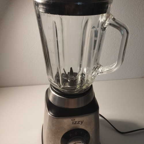 Izzy IZ-1601 blender with glass jar 1.5 lt 1000W used