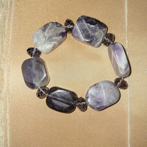 Bracelet handmade with Chevron Amethyst and white quartz new