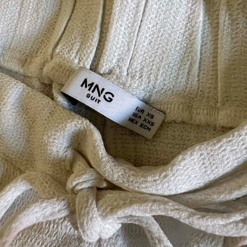 Mango white shorts size XS like new