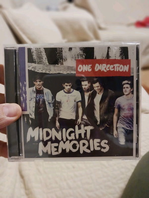 One Direction Midnight Memories CD used