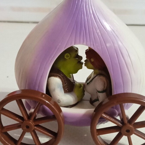 Shrek and Fiona collectible figure like new