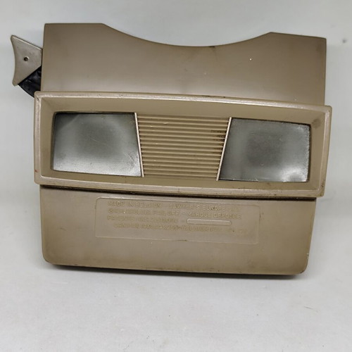 View-Master Model G vintage 3D viewer with Lassie disc, like new