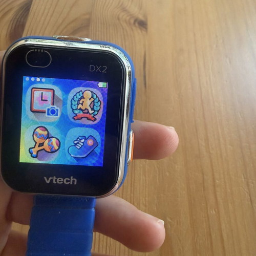 Kidizoom smart watch and camera used, rechargeable watch, multilingual camera