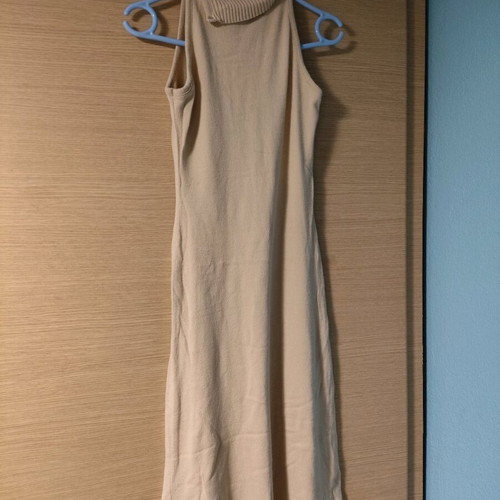Bershka knitted turtleneck midi dress used, beige, size M