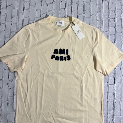 Ami Tee size medium new, beige