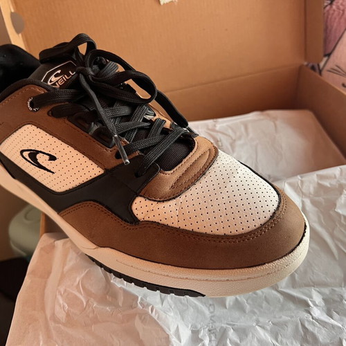 O'Neill Cambria Men Low Sneakers size 45 like new, brown white black