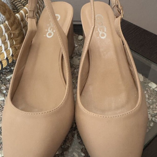 GoGo Shoes beige pointed slingback pumps size 38 like new, 7 cm heel