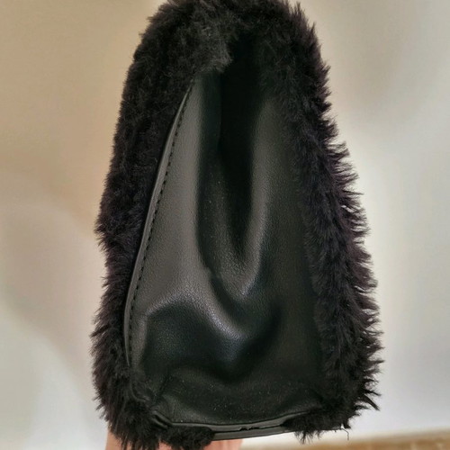 Fur shoulder bag new with leatherette and metal clasp