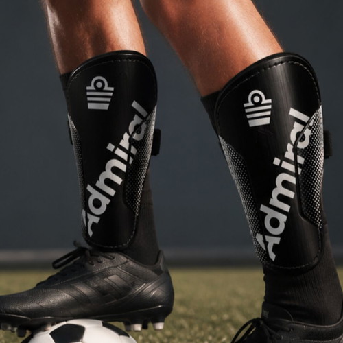 Admiral Shinpads M like new, black